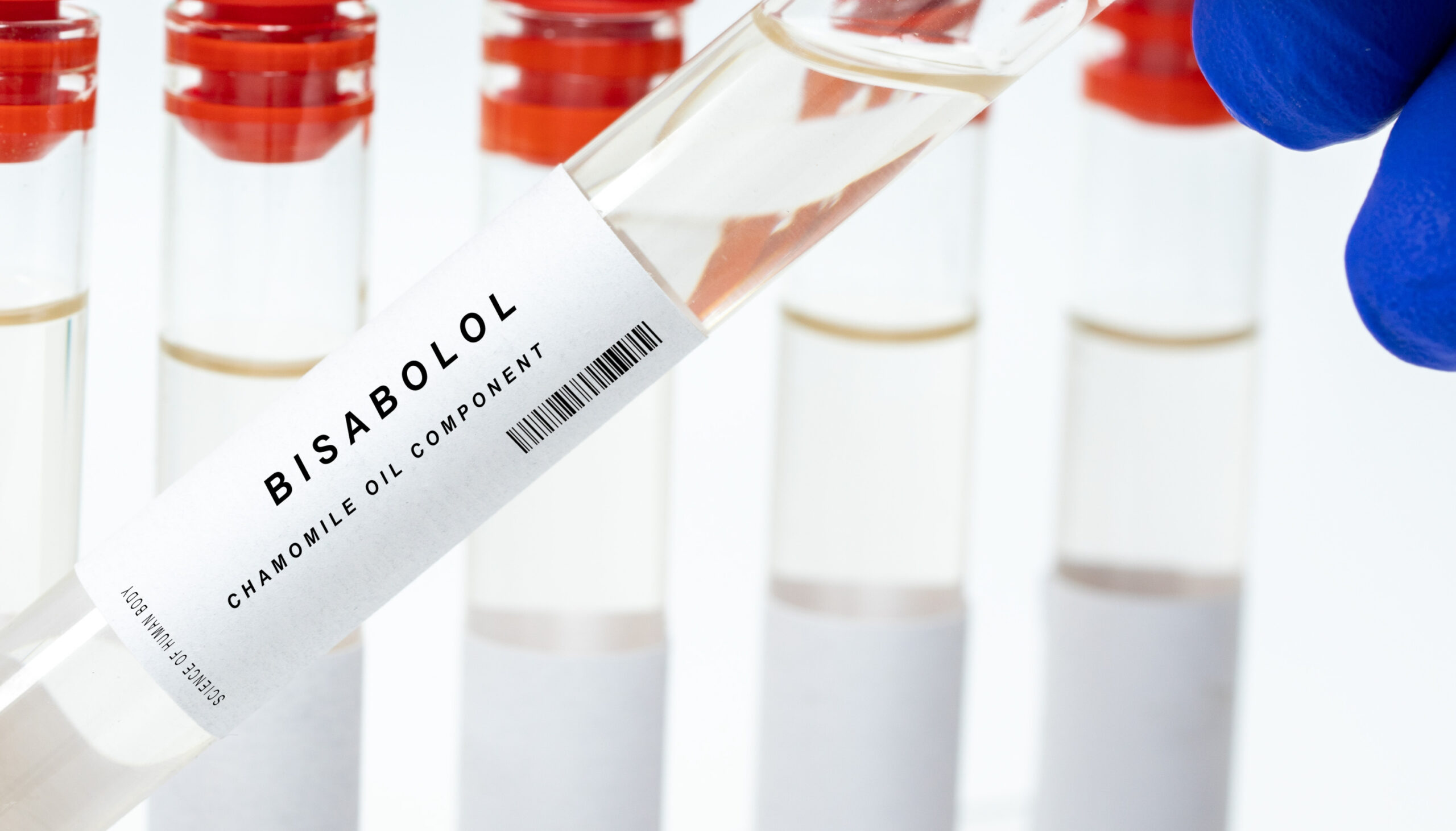 α-Bisabolol: Kamillenwirkstoff, biotechnologisch für höchste Reinheit gewonnen Bisabolol, Kamillenwirkstoff